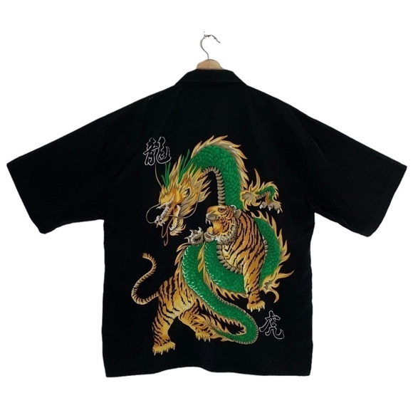 Vintage Moon Dragon Button Down Short Sleeve Shirt Size XXL - Picture 2 of 9